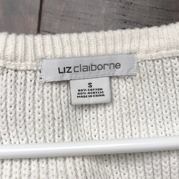 3 Like new sweaters from various brands! - Picture 5 of 6